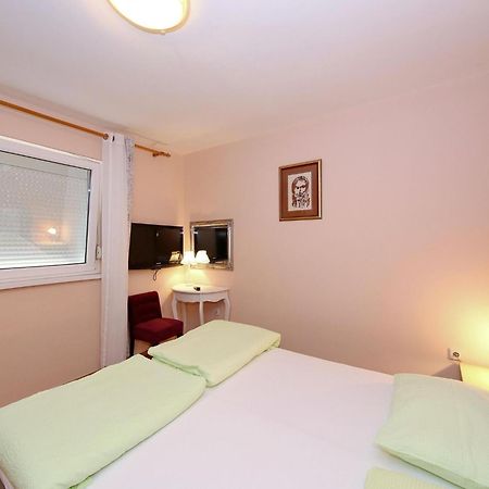 Beautiful Holiday Home With Private Pool, Nice Garden With Relax Area, Taverne Maslenica Exteriér fotografie