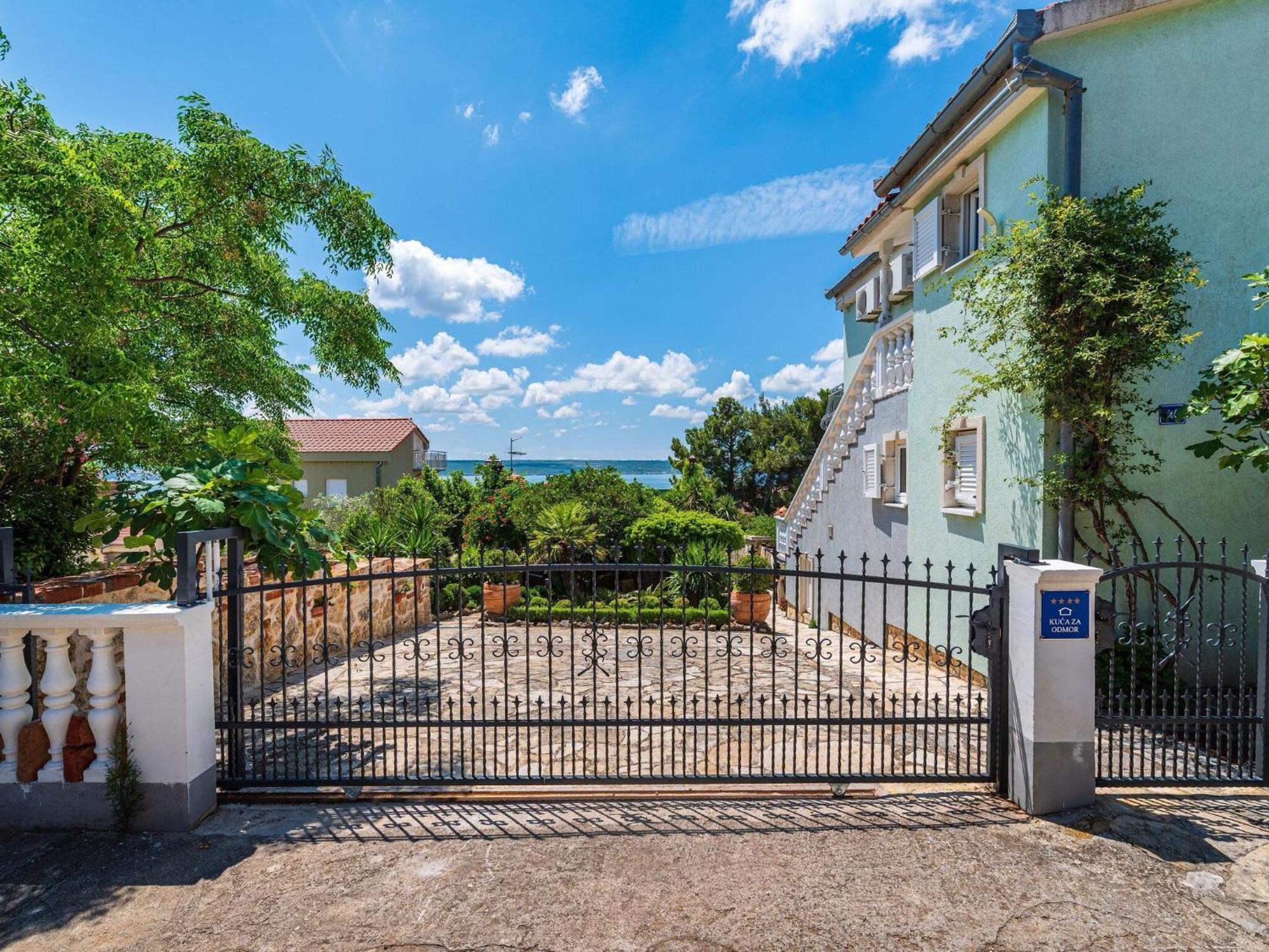 Beautiful Holiday Home With Private Pool, Nice Garden With Relax Area, Taverne Maslenica Exteriér fotografie